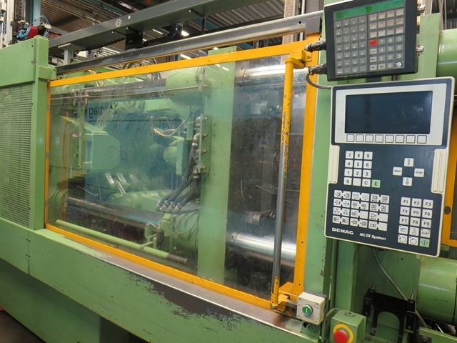 Used Injection Moulding Machine