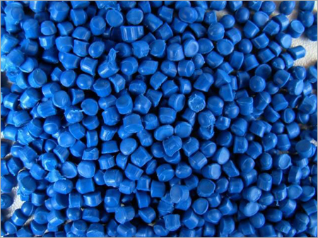नीले रंग के HDPE दाने