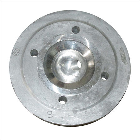 Three Wheeler Cylinder Head - Aluminum Die Casting | High Strength to Weight Ratio, Durable Construction, Longer Service Life, Fine Finish