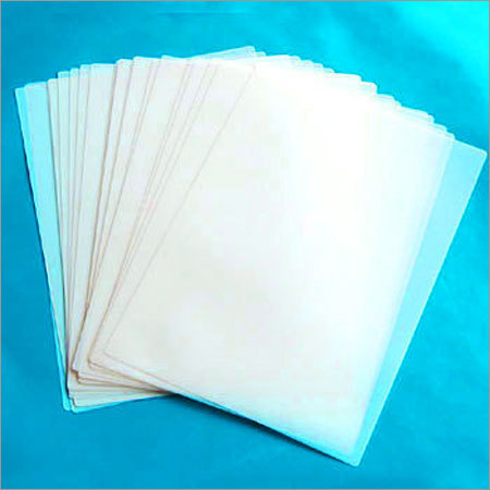 White Laminated Pouche