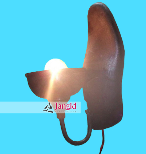 मेटल एंटीक इंडियन वुडन शू वॉल लैंप्स