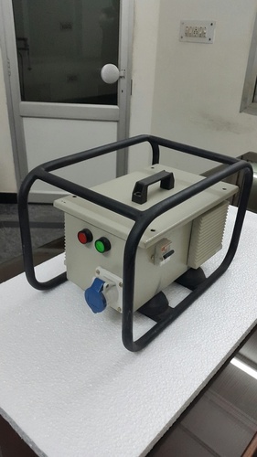Single phase frequency converter with 1 outlet