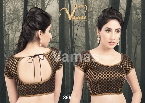 ब्रोकेड फ्रंट ओपन ब्लाउज