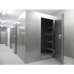 वॉक इन कोल्ड रूम