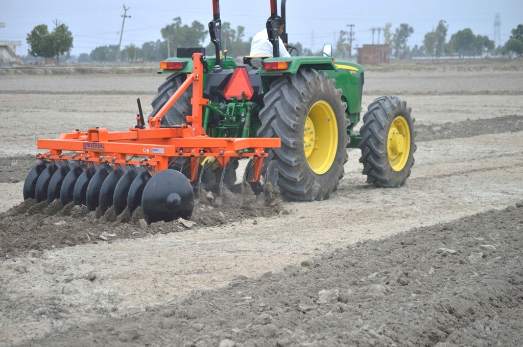 Compact Model Disc Harrow