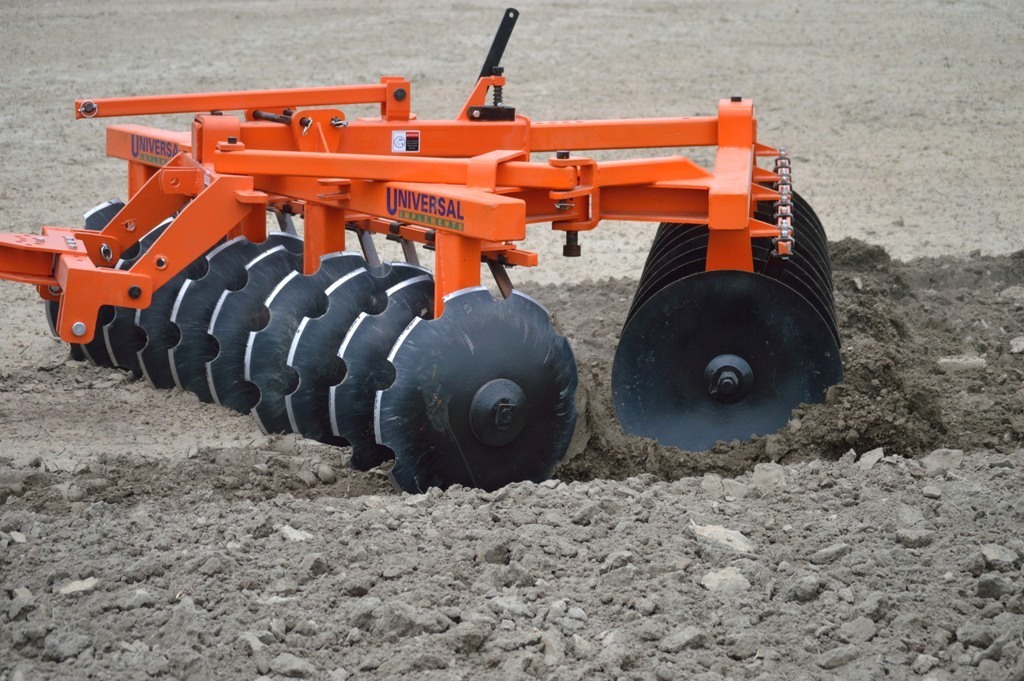 Compact Model Disc Harrow