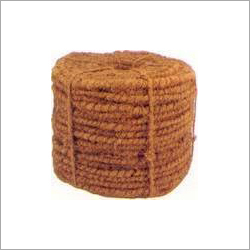 घुमावदार नारियल की रस्सी