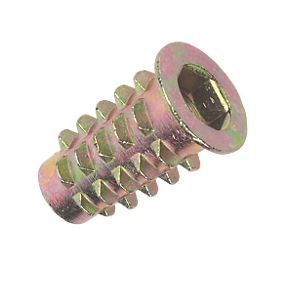 मेवे डालें