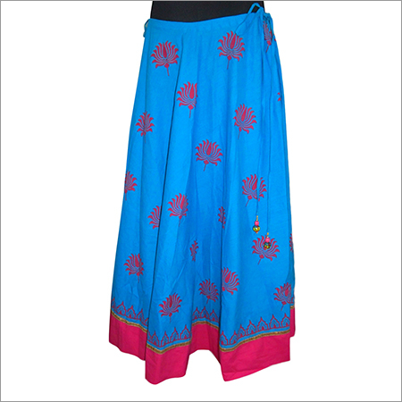 डिजाइनर लम्बी स्कर्ट्स