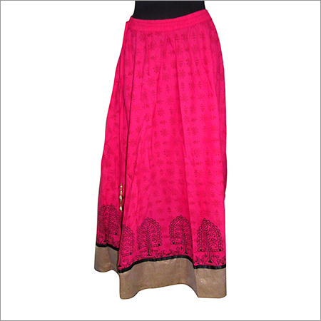 कैजुअल लॉन्ग स्कर्ट्स