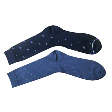 सभी स्थानों पर मोटिफ मोज़े