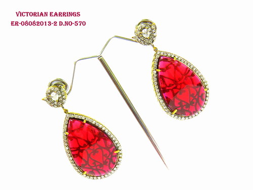 डिज़ाइनर विक्टोरियन ईयररिंग जेंडर: महिलाएं