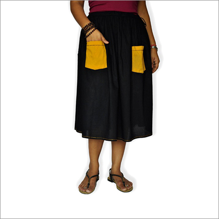 कॉटन काला स्कर्ट