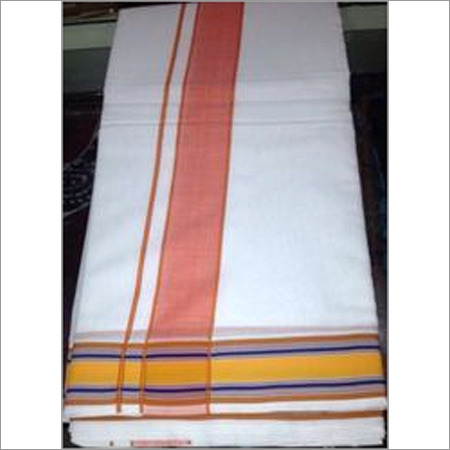 सफेद रंग की पूजा धोती