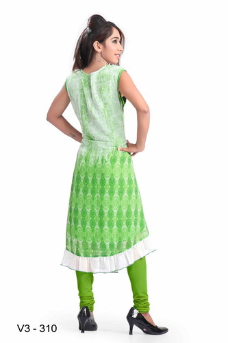 पार्टी वियर कुर्तियाँ