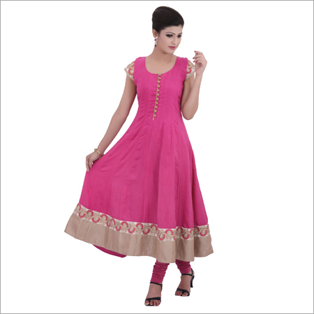 गुलाबी लंबा अनारकली सूट