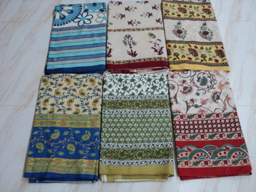 फूलों के प्रिंटेड टेपेस्ट्री भारतीय