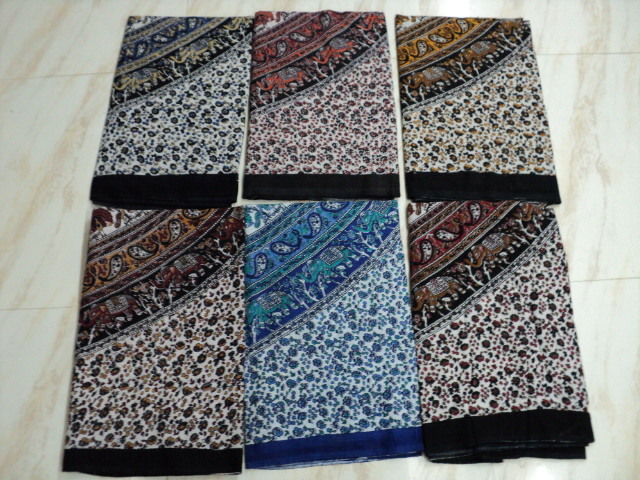 Classic Indian Prints Tapestry Bedsheets - 100% Cotton, 140x240 Cm | Multicolor Stripe Design For Home Use