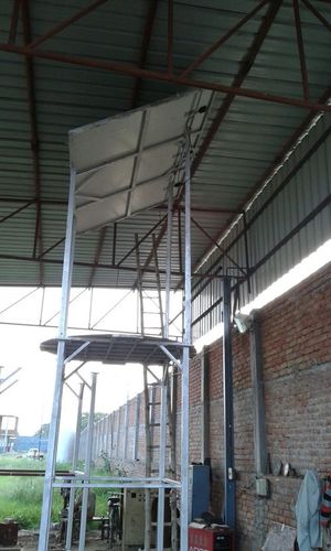 सौर टॉवर निर्माण