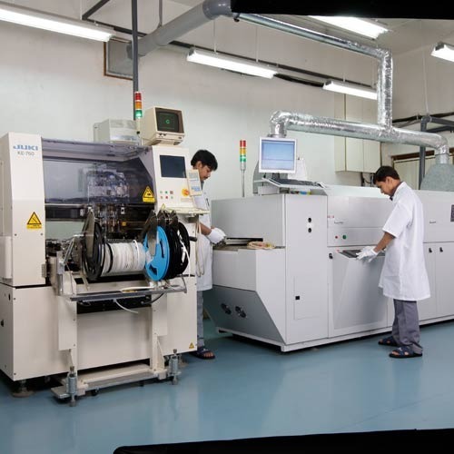 इलेक्ट्रॉनिक्स निर्माण सेवाएँ