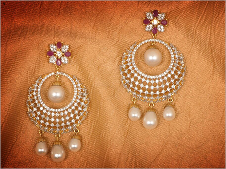 एंटीक अनुकरण ईयररिंग्स