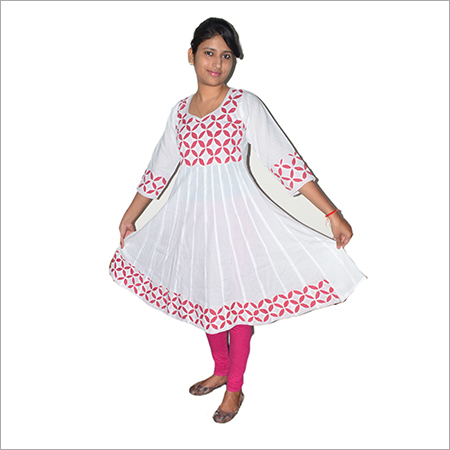 डिजाइनर लेडीज सलवार सूट