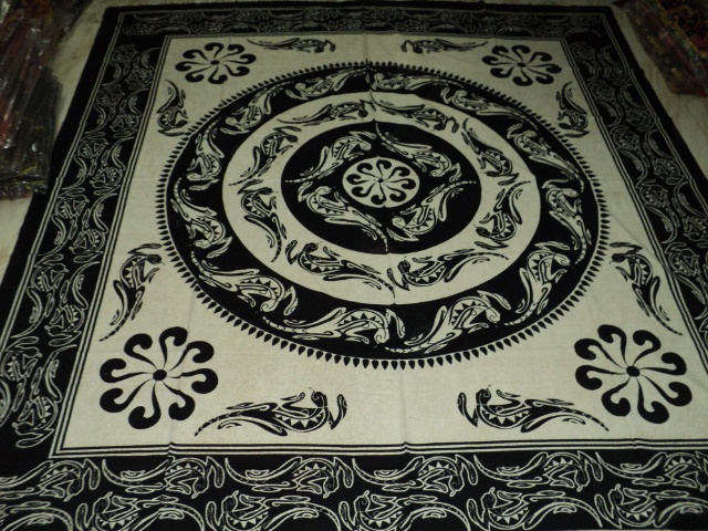 Black And White Lizards Printed Tapestry From India