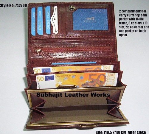 महिलाओं का चमड़े का फ़्रेम वॉलेट