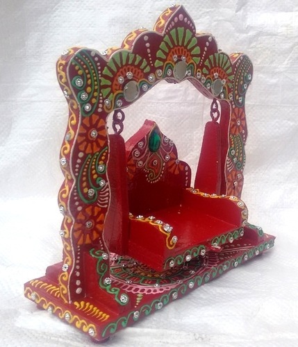 लकड़ी के हस्तशिल्प झूला