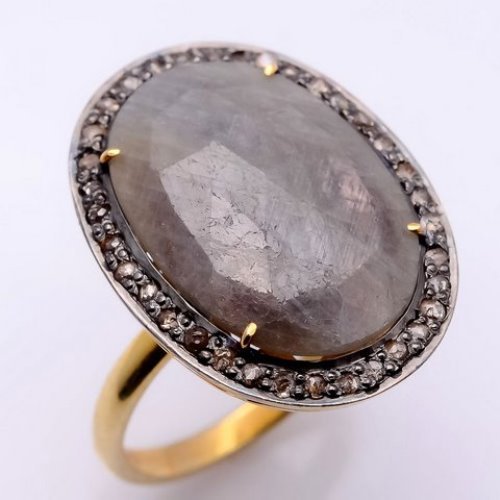 Sapphire & Diamond Gemstone Ring - Natural Oval Faceted Design, 925 Sterling Silver Vermeil, 10-15 Grams Weight, Perfect for Weddings and Anniversaries