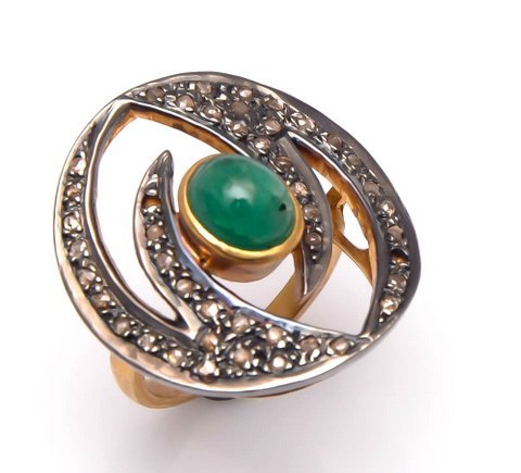 Emerald & Gemstone Victorian Ring Gender: Women