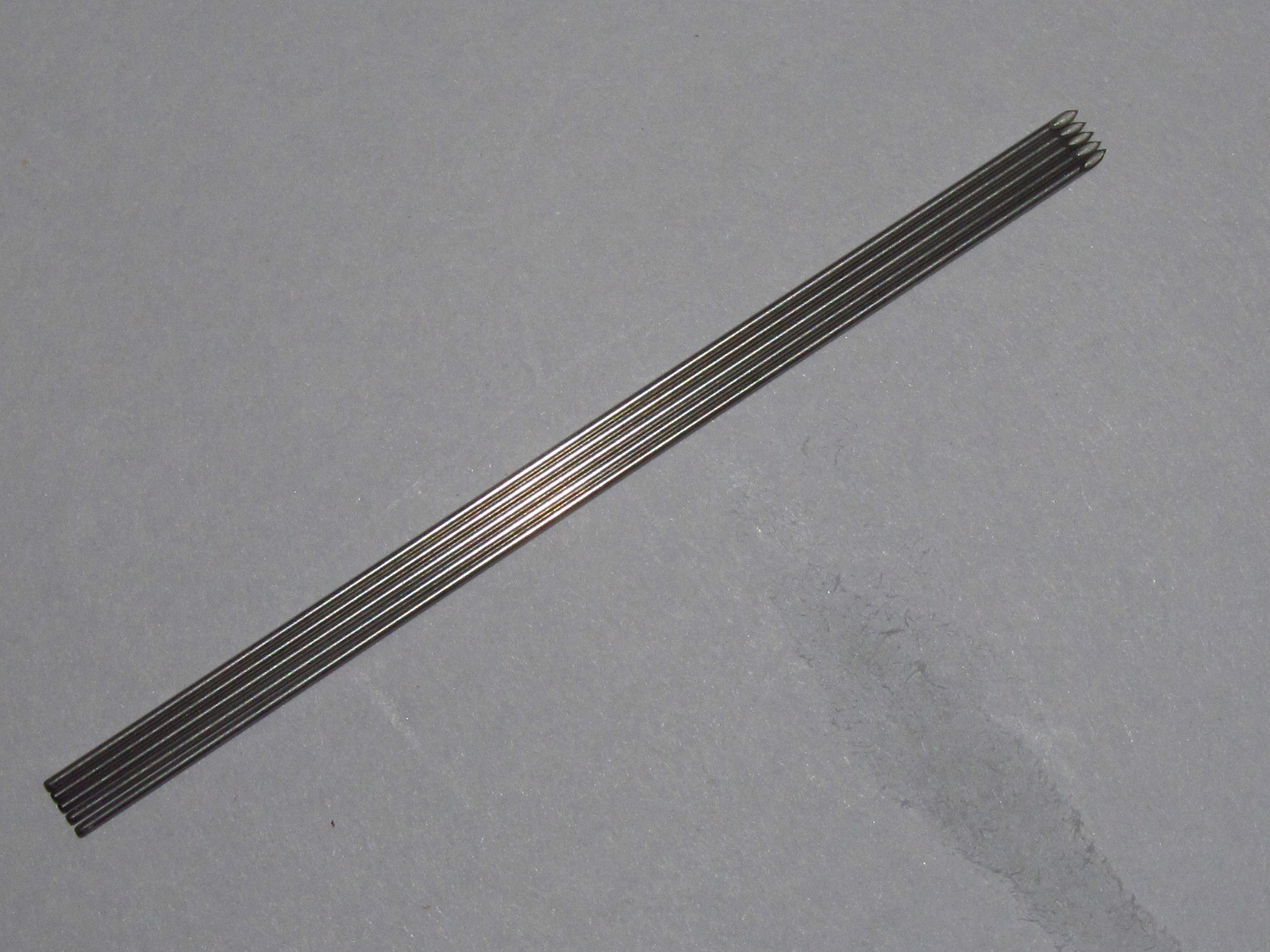 Ss Iv Needles Back Cut