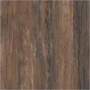 वार्निशेड ओक