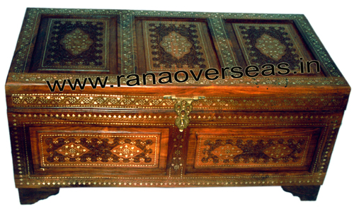 Wooden Container Boxes - Tigerwood 355.6 x 355.6 x 304.8 mm | Brass Inlay, Durable Outdoor Furniture, Polished Finish, Easy to Clean