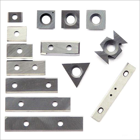 कार्बाइड आवेषण