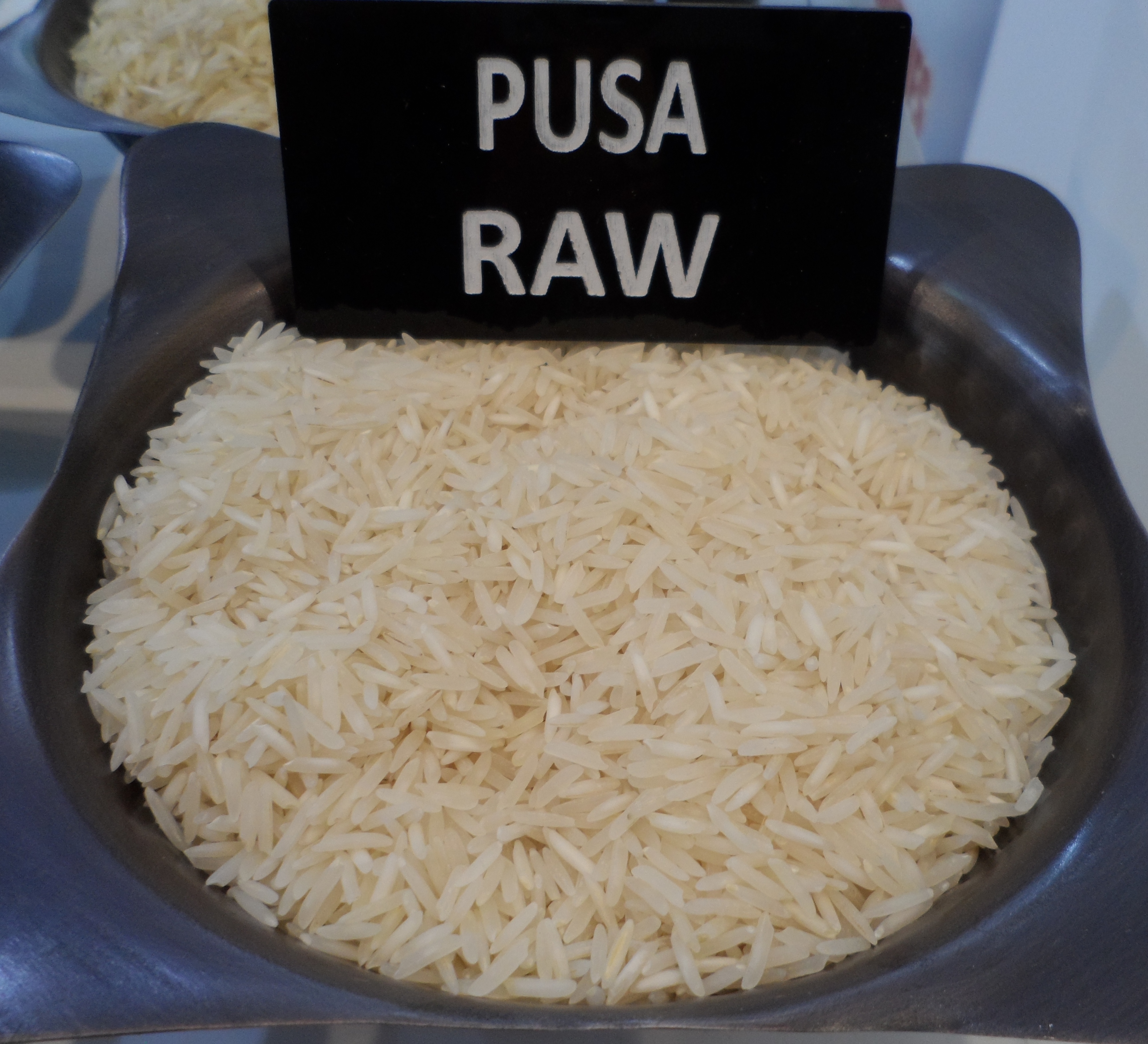 Pusa White Basmati Rice Broken (%): 4%