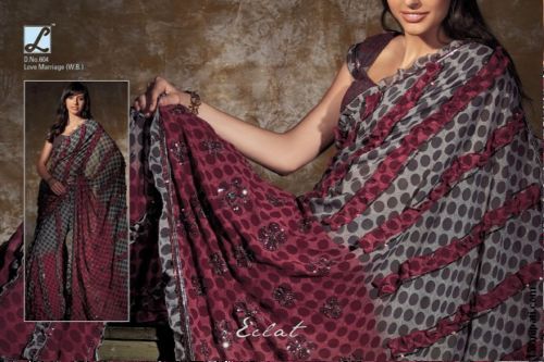 डॉटेड प्रिंट साड़ी