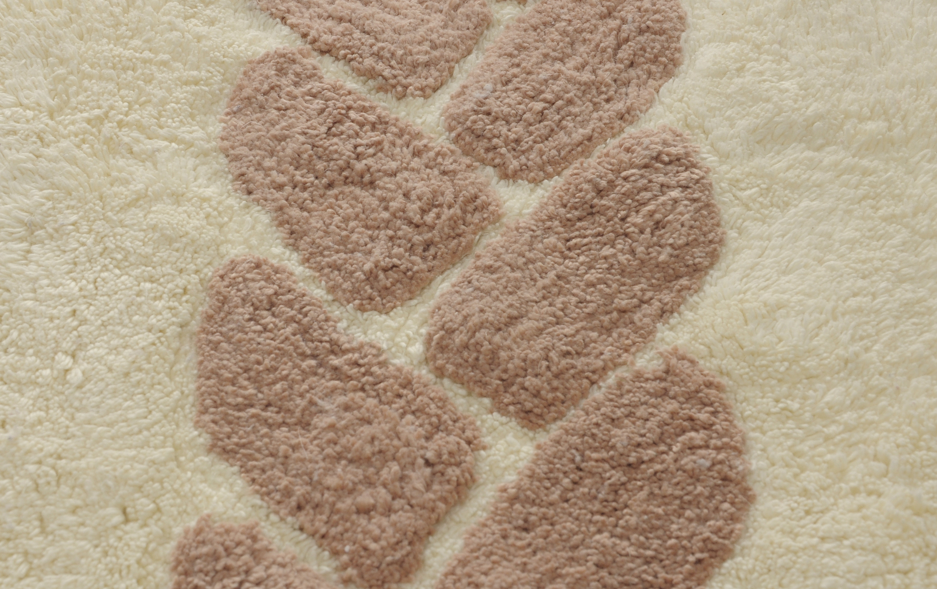 Designer Bath Mat - 100% Cotton, 60x100 Cm, Ecru-beige | Anti-slip, Quick Drying, Washable, Attractive Heart Shape Design