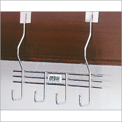 4 डोर हैंगर को ओवेट पिन करें