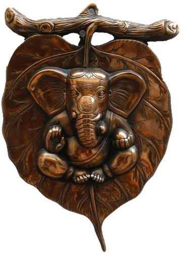  Leaf Ganeah Wall Hanging Handicraft