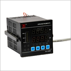 यूनिवर्सल इंडिकेटर