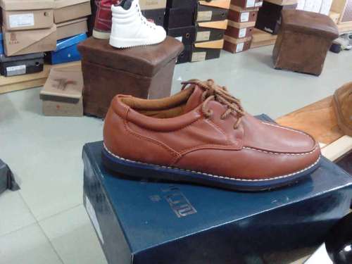 पुरुषों के चमड़े के जूते