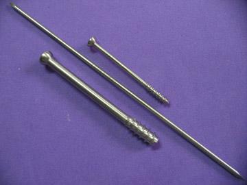 अर्थोपेडिक उपकरण और इंप्लांट