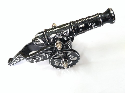 पीतल की तोप शिल्प