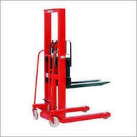 सेमी इलेक्ट्रिक हाइड्रोलिक स्टैकर