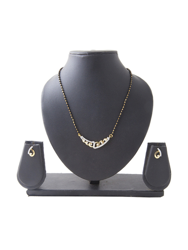 कैजुअल अमेरिकन डायमंड तन्मनिया