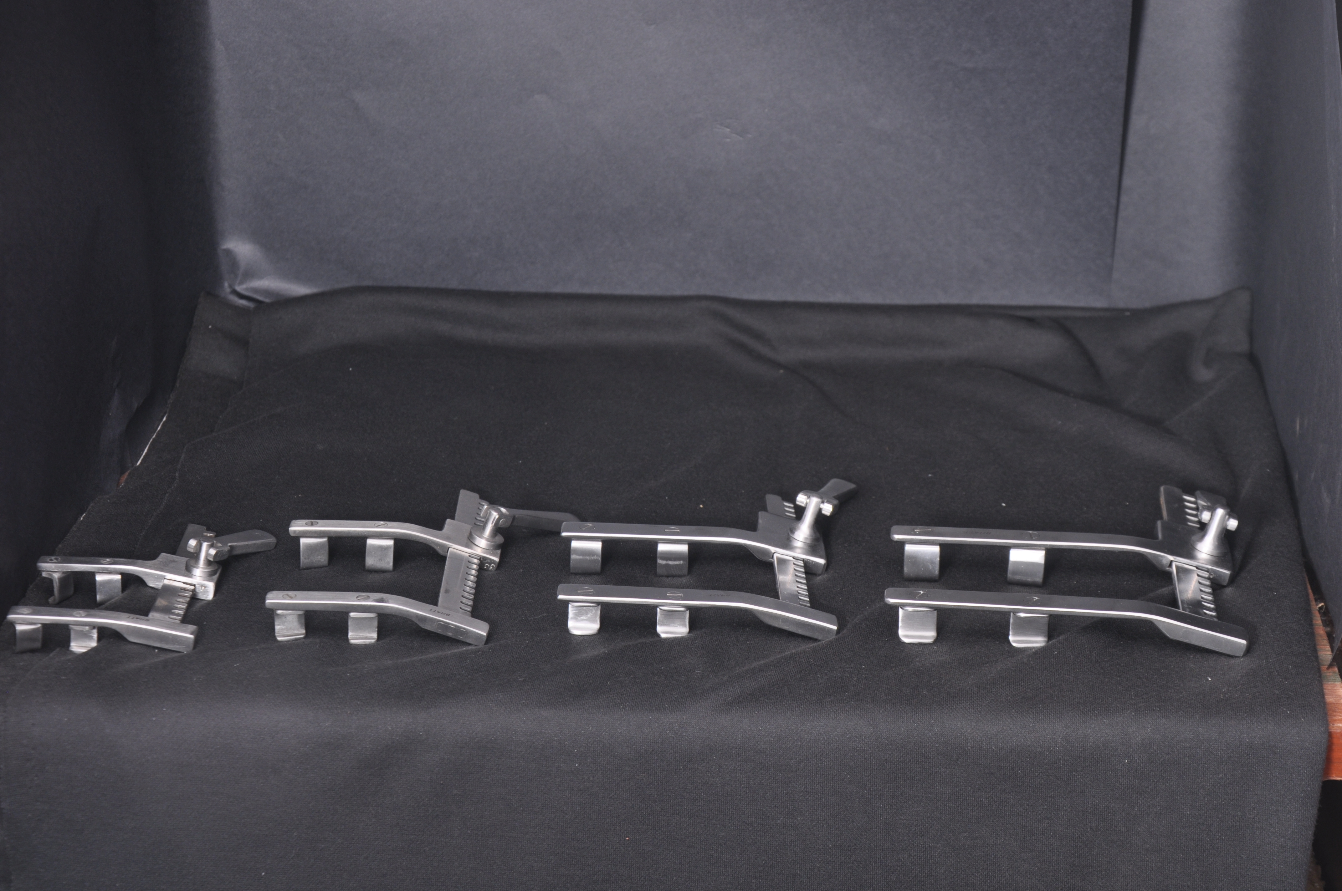 Two Blade Chest Spreader - Pvc Plastic, Various Sizes & Designs | Lightweight, Breakage-free, Portable