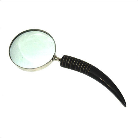 Magnifying Glass (प्रमुख बढ़ाने वाला)