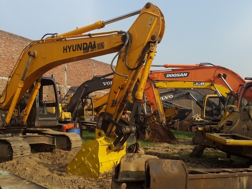 Used Spare Parts Of Excavator Tata Hitachi Ex-200/ Ex-210/ Ex-350 - Color: Yellow