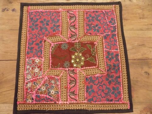 विंटेज हस्तनिर्मित कुशन कवर